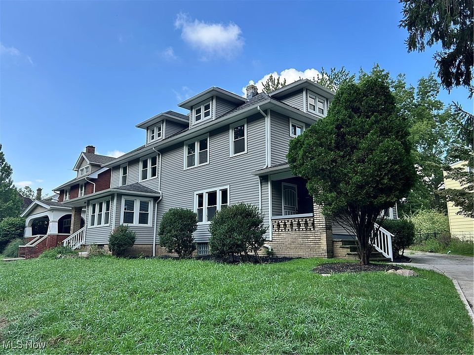 4942 Edgepark Dr, Garfield Heights, OH 44125 | Zillow