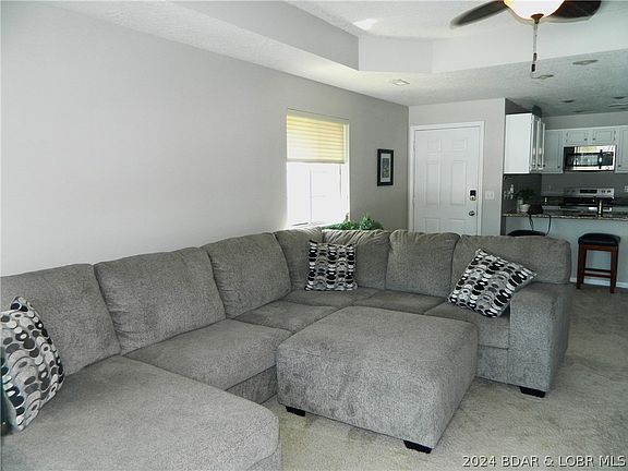 5th image of 275 Charleston Dr Unit 2B