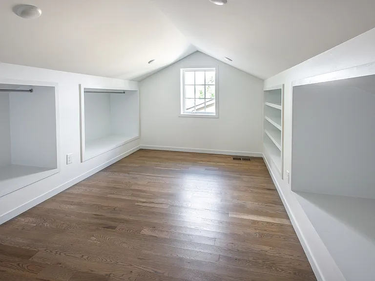 1308 Fatherland St — Photo 14