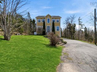 130 Snowberry Ct, Halifax, NS B4E 3H6