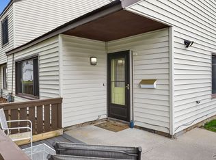 601 Barnstable Ct, Camillus, NY