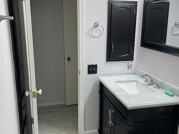 Guest bath 