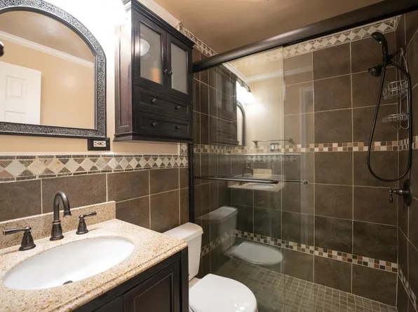 10224 Rockville Pike APT 202, Rockville, MD 20852