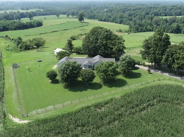 4753 Akersville Rd, Lafayette, TN 37083