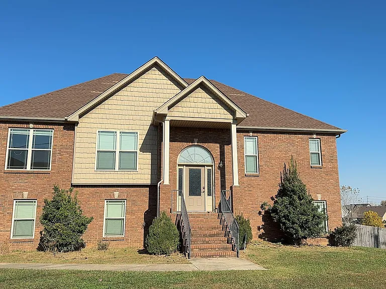1701 Winterhaven Ct — Photo 1