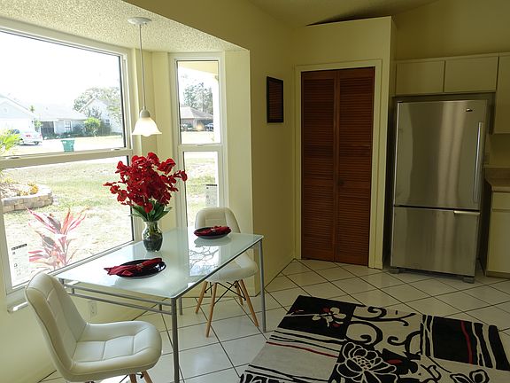 3rd image of 2260 Dumas Dr
