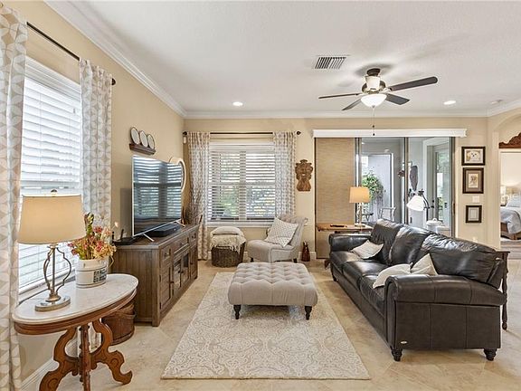2nd image of 2598 Stargrass Cir