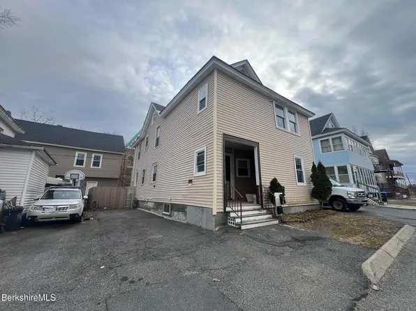 5-7 Wallace Pl, Pittsfield, MA 01201