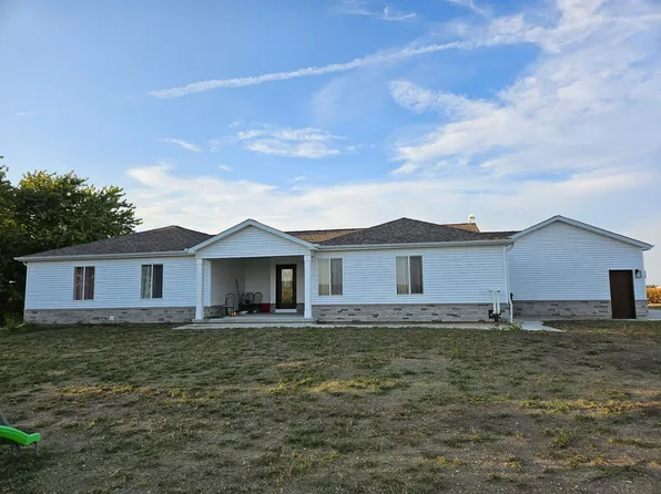 34769 Zilm Rd, Wilmington, IL 60481