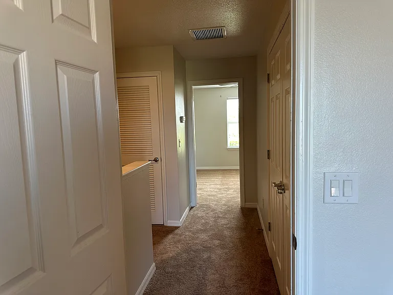 1061 Normandie Way — Photo 22
