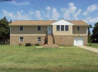 93 Browns Neck Rd, Poquoson, VA 23662