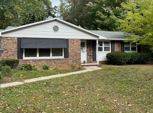 2616 He Nis Ra Ln, Green Bay, WI 54304