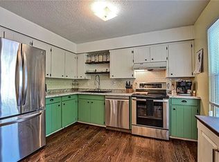 8655 W 109th St, Overland Park, KS 66210