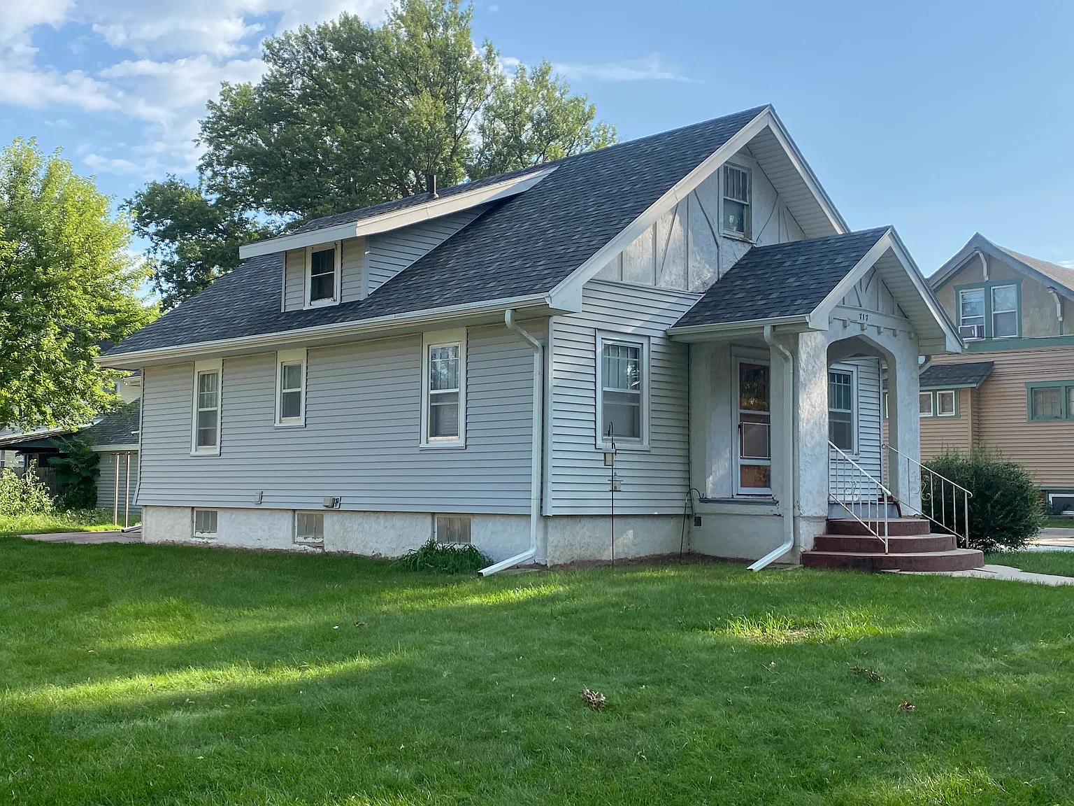 3 bed, 1829 sqft, $1,150 — Photo 1