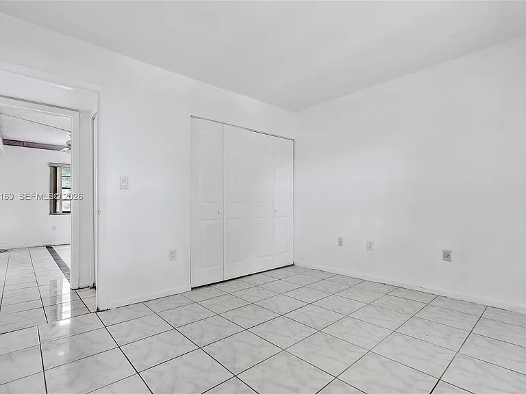10542 NW 7th Ter #B7 — Photo 14