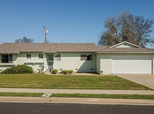 408 E Richardson Way, Hanford, CA 93230