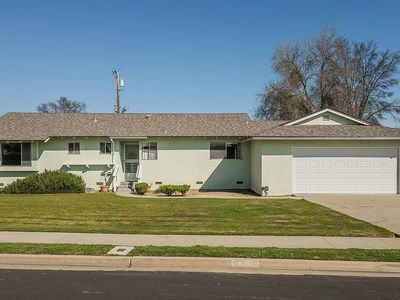 408 E Richardson Way, Hanford, CA, 93230