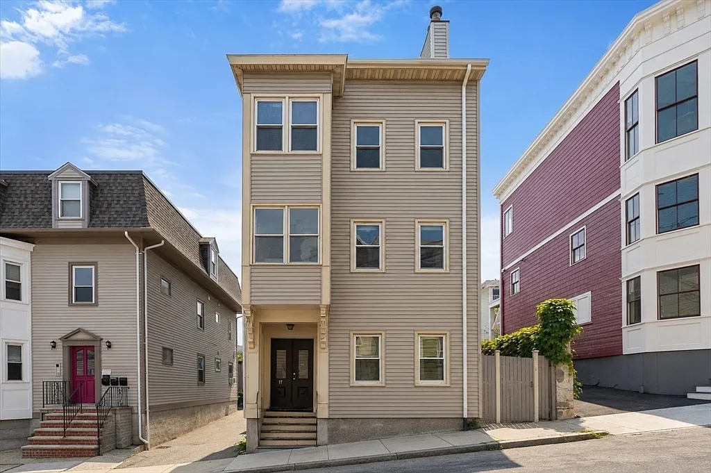 2 bed, 1.0 bath, 890 sqft, $4,000 — Photo 3