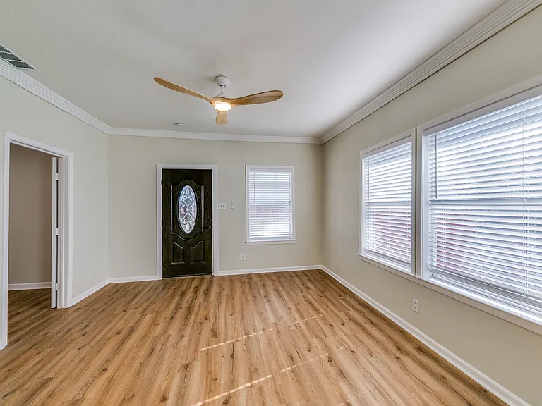 2633 S Denley Dr — Photo 5