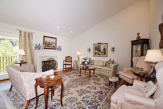 3rd image of 27 Briarwood S #27
