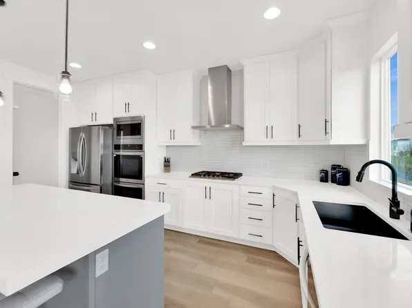 213 W Sicula Rd, Vineyard, UT 84059