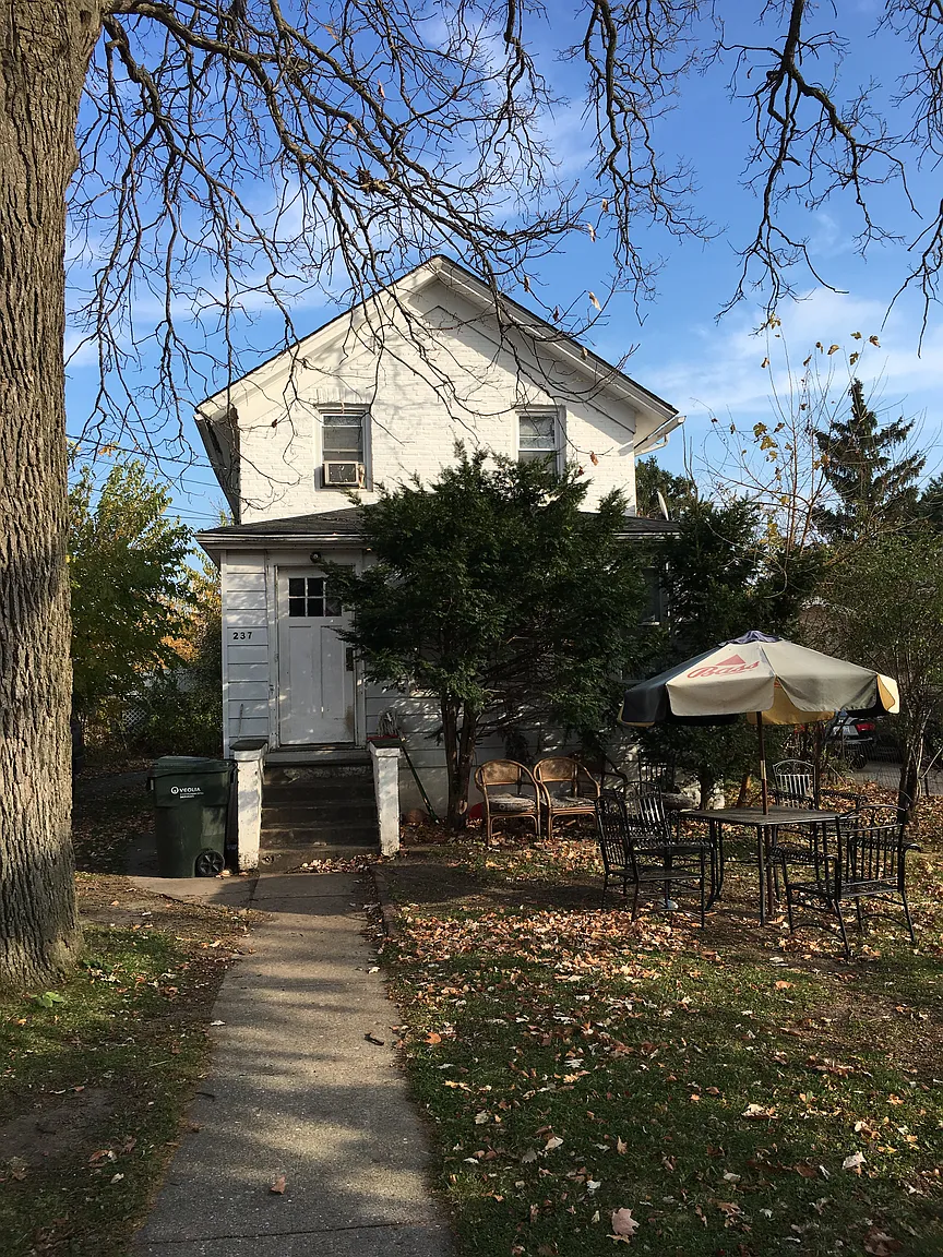 237 High St photo 1