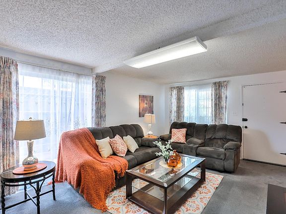 3rd image of 189 Lawton Dr
