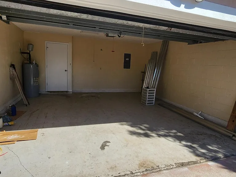 1807 Edith St NE — Photo 28