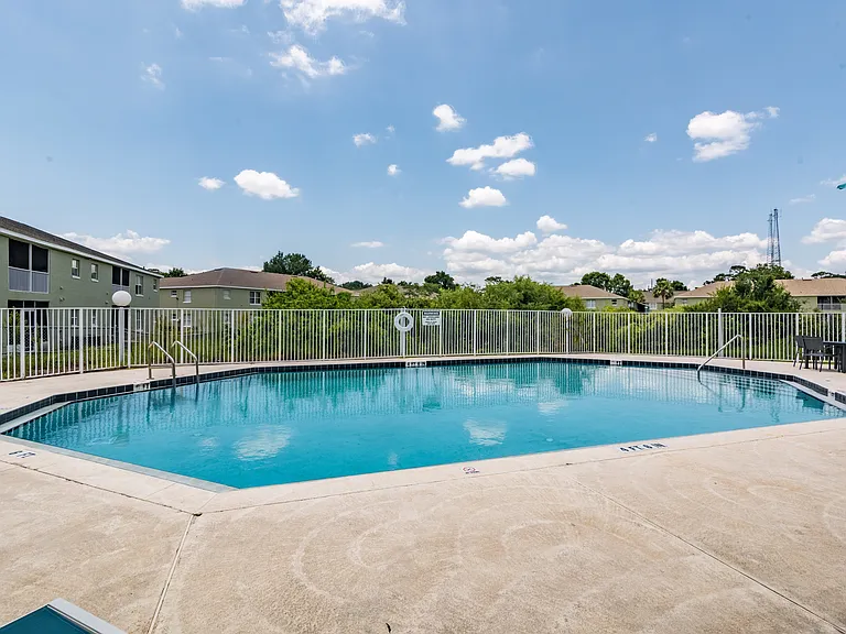 Rolling Hills Apartment Homes — Photo 26