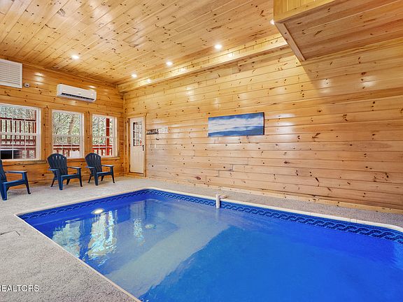 3rd image of 4355 Forest Ridge Way