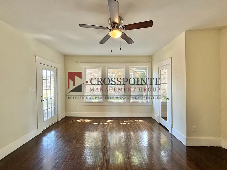 431 S College Ave — Photo 17