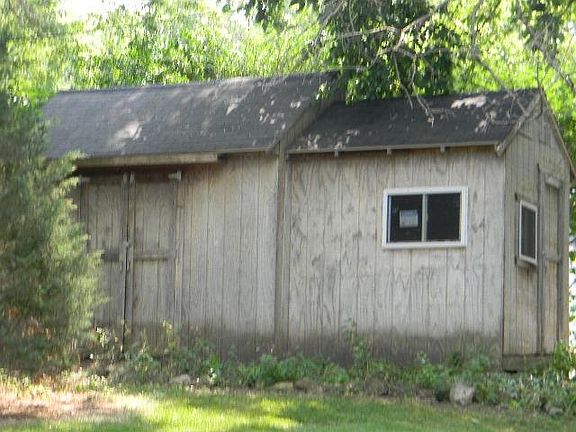 5th image of 2419 Cedar Pointe Dr