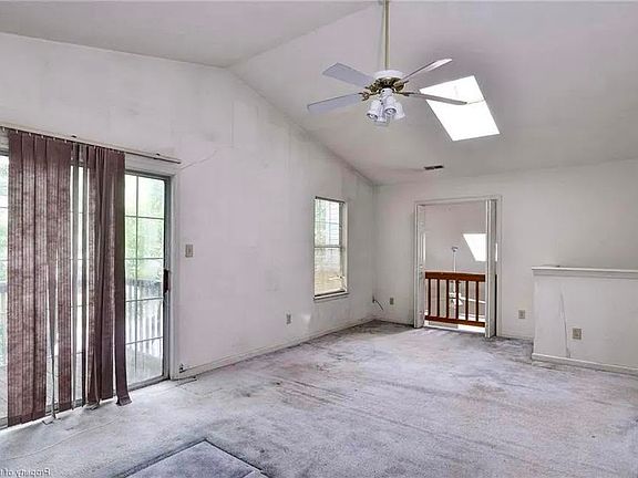 2nd image of 337 Ferguson Bnd #2
