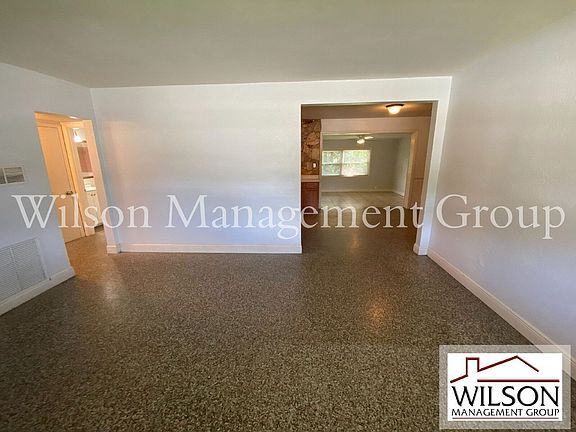 4th image of 2606 Aloma Ave