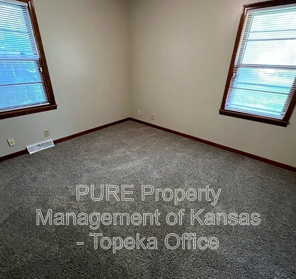 641 SW Oakley Ave — Photo 14