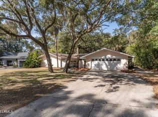 644 Dolphin Rd, Saint Helena Island, SC 29920