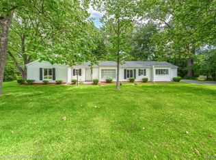 31170 Fromm Ct, Bingham Farms, MI 48025