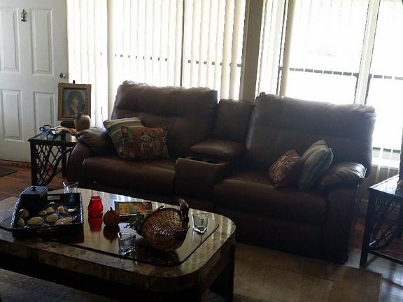 5th image of 744 Periwinkle Cir