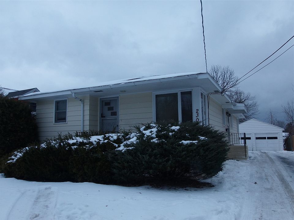 2308 Arnold Ave-Front Apartment