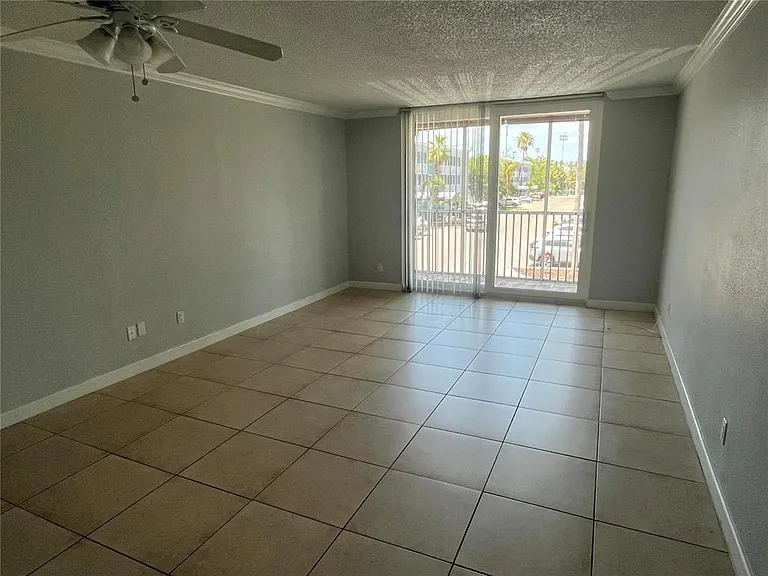 2650 Coconut Bay Ln #527-2J — Photo 2