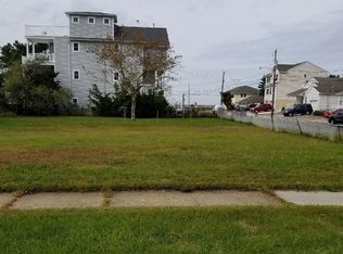 1715 N Bayview Ave, Seaside Park, NJ 08752