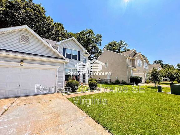 2nd image of 944 Holbrook Dr