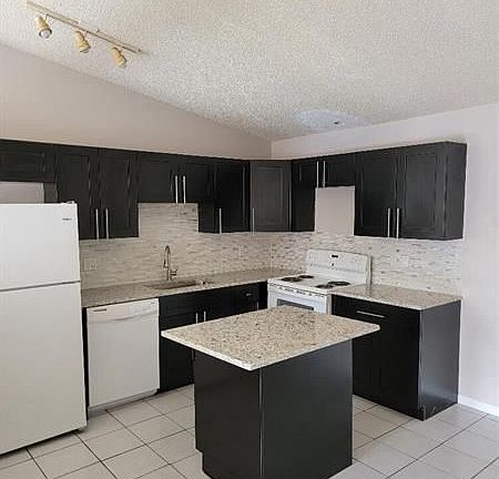 2nd image of 4292 Woodstock Dr APT D