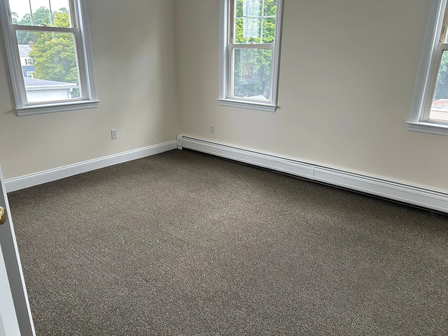 2 bed, 850 sqft, $2,600 — Photo 2