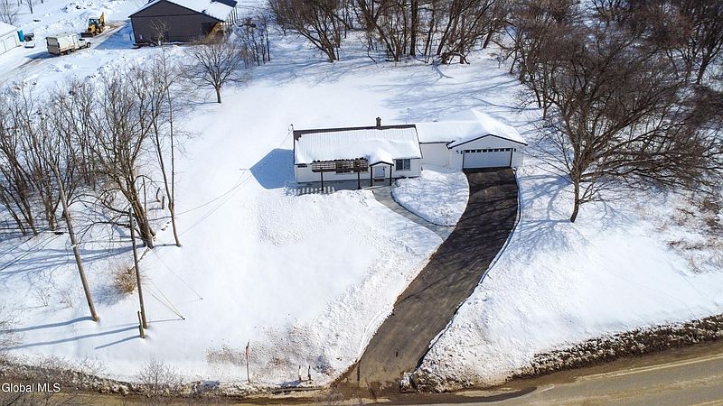 4th image of 258 Switzer Hill Road