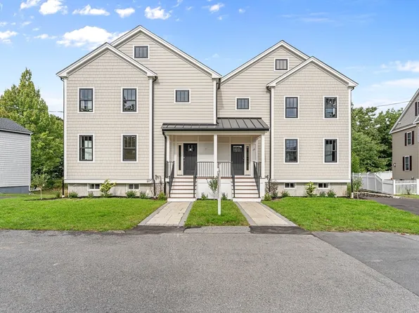 10 Guild Rd #10, Needham Heights, MA 02494