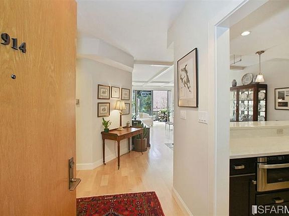 2nd image of 101 Lombard St APT 914W