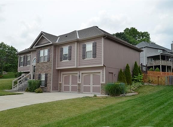 2nd image of 920 Redwood Cir