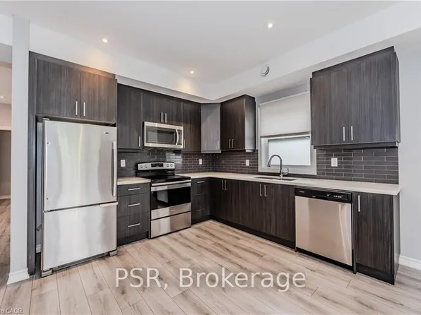 17 Mary St #3, Kitchener, ON N2H 3P9