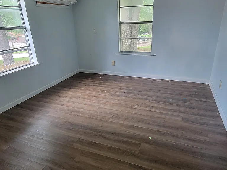 1024 Park Ave — Photo 14